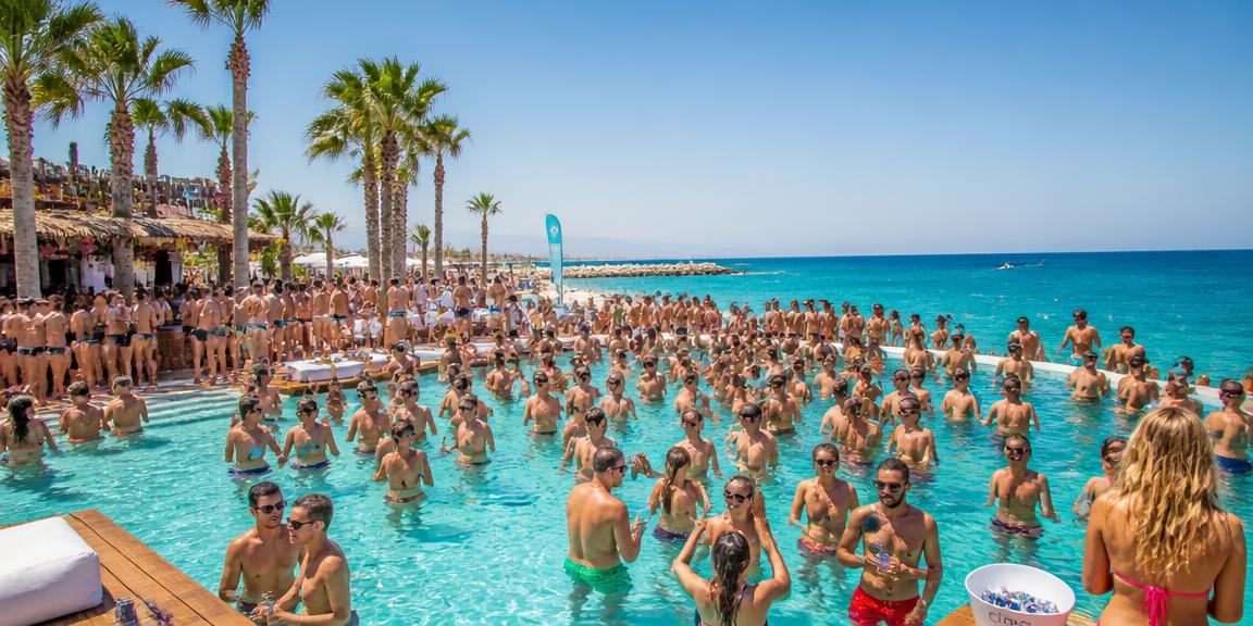 Natteliv i Hersonissos, Grækenland